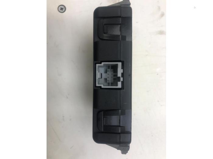 Gebruikte Computer Diversen Ford Transit Custom 2.2 TDCi 16V Prijs € 131,25 Margeregeling aangeboden door Wessel Parts & Service B.V.
