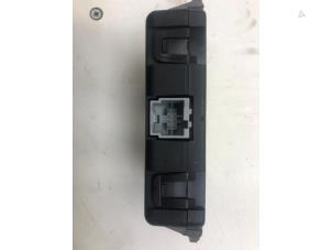 Gebruikte Computer Diversen Ford Transit Custom 2.2 TDCi 16V Prijs € 125,00 Margeregeling aangeboden door Wessel Parts & Service B.V.