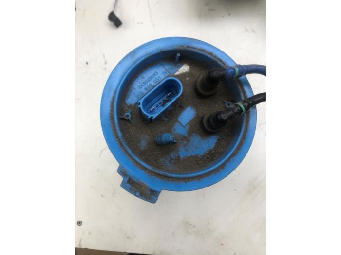 Gebruikte Tank element Pomp Volkswagen Caddy Combi IV 1.4 TSI 16V Prijs € 103,95 Margeregeling aangeboden door Wessel Parts & Service B.V.