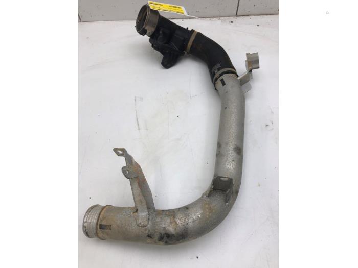 Gebruikte Intercooler Buis Volvo V60 II (ZW) 2.0 T8 16V Plug-in Hybrid Polestar AWD Prijs € 93,45 Margeregeling aangeboden door Wessel Parts & Service B.V.