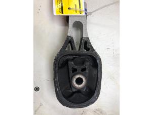 Gebruikte Motorrubber Opel Corsa F (UB/UH/UP) 1.2 12V 75 Prijs € 29,00 Margeregeling aangeboden door Wessel Parts & Service B.V.