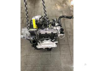 Gebruikte Motor Volkswagen Polo VI (AW1) 1.0 TSI 12V Prijs € 999,00 Margeregeling aangeboden door Autobedrijf G.H. Wessel B.V.