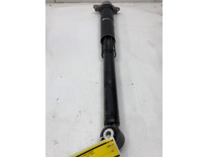 Gebruikte Schokdemper links-achter Seat Arona (KJX) 1.0 TSI 12V Prijs € 49,00 Margeregeling aangeboden door Autobedrijf G.H. Wessel B.V.