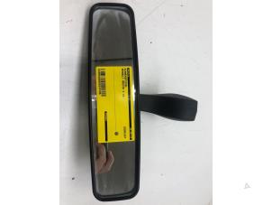 Gebruikte Spiegel binnen Renault Master Prijs € 49,00 Margeregeling aangeboden door Wessel Parts & Service B.V.