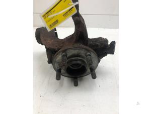 Gebruikte Asschenkel links-voor Ford Galaxy (WA6) 2.0 TDCi 16V 140 Prijs € 49,00 Margeregeling aangeboden door Wessel Parts & Service B.V.