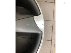 Gebruikte Velg Audi Q3 (8UB/8UG) 2.0 TDI 16V 150 Quattro Prijs € 149,00 Margeregeling aangeboden door Autobedrijf G.H. Wessel B.V.