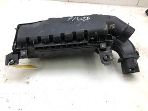 Gebruikte Luchtfilterhuis Jeep Avenger 1.2 GSE T3 Prijs € 59,00 Margeregeling aangeboden door Wessel Parts & Service B.V.