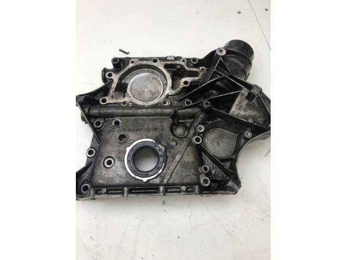 Gebruikte Distributiedeksel Mercedes C (W203) 2.2 C-200 CDI 16V Prijs € 82,95 Margeregeling aangeboden door Wessel Parts & Service B.V.