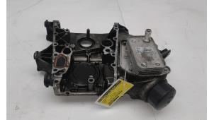 Gebruikte Distributiedeksel Mercedes Viano (639) 2.0 CDI 16V Prijs € 75,00 Margeregeling aangeboden door Wessel Parts & Service B.V.