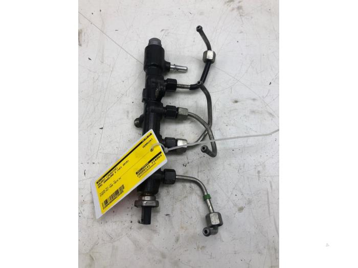 Gebruikte Injector brug Opel Grandland (X) 1.5 CDTI 130 Prijs € 72,45 Margeregeling aangeboden door Wessel Parts & Service B.V.