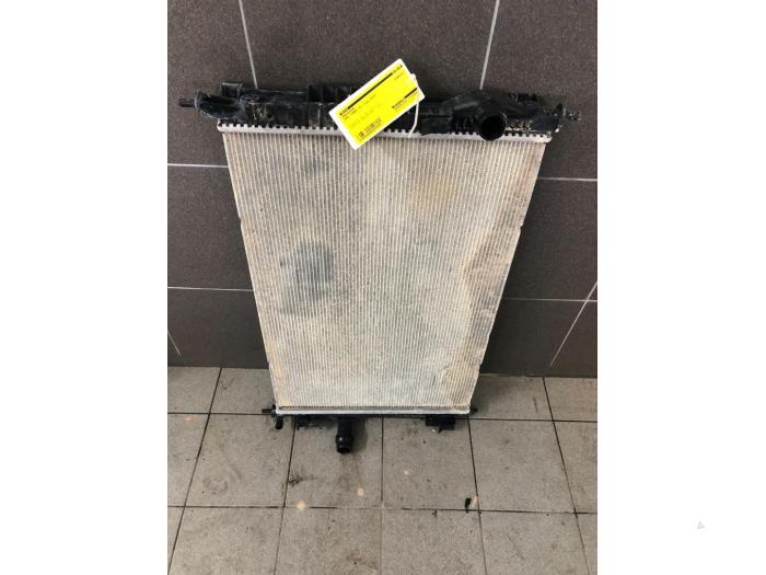 Gebruikte Radiateur Opel Combo Life 1.5 CDTI 130 Prijs € 131,25 Margeregeling aangeboden door Wessel Parts & Service B.V.
