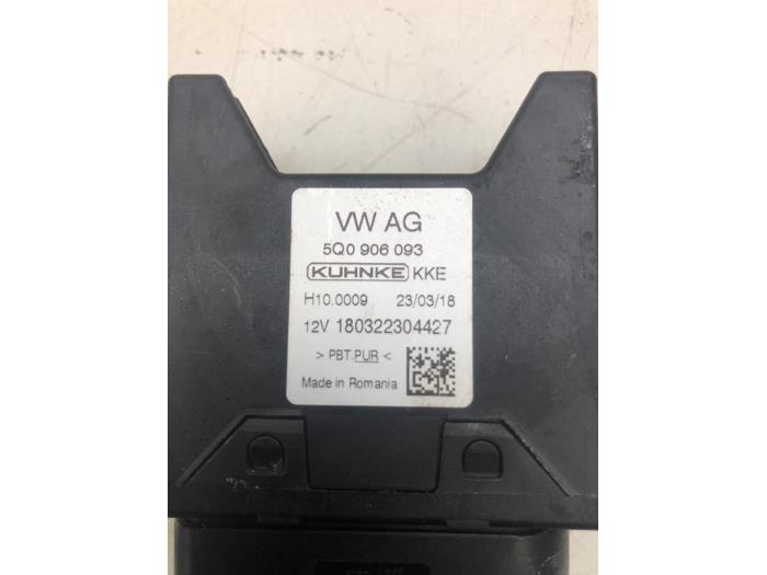 Gebruikte Brandstofpomp module Audi A3 Limousine (8VS/8VM) 1.5 TFSI 16V Prijs € 30,45 Margeregeling aangeboden door Wessel Parts & Service B.V.