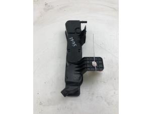 Gebruikte Koolstoffilter Opel Corsa F (UB/UH/UP) 1.2 Turbo 12V 100 Prijs € 39,00 Margeregeling aangeboden door Wessel Parts & Service B.V.