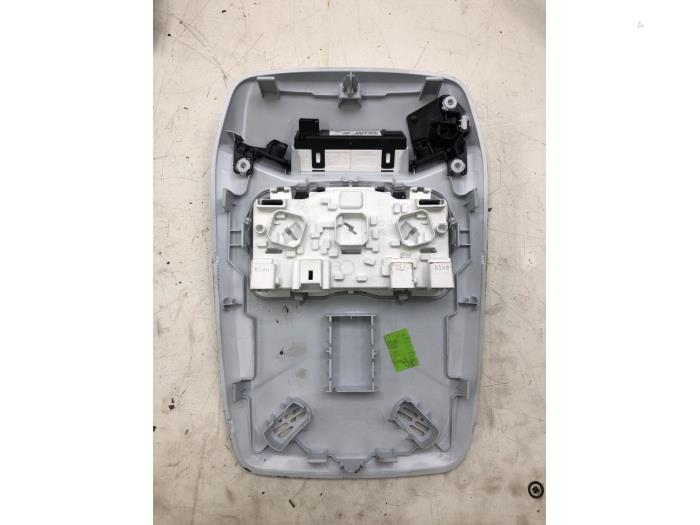 Binnenverlichting voor van een Opel Corsa F (UB/UH/UP) 1.2 Turbo 12V 100 2023