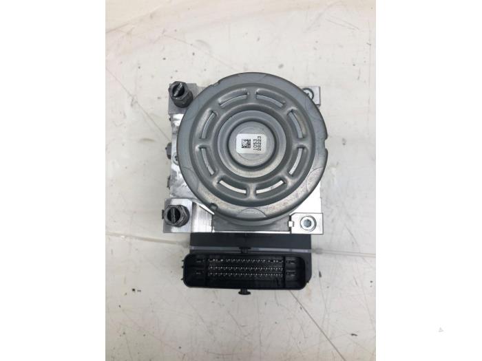 Gebruikte ABS Pomp Opel Corsa F (UB/UH/UP) 1.2 Turbo 12V 100 Prijs € 103,95 Margeregeling aangeboden door Wessel Parts & Service B.V.