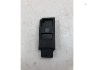 Gebruikte Keyless entry antenne Cupra Leon (KLCB) 1.5 eTSI 16V Prijs € 25,00 Margeregeling aangeboden door Wessel Parts & Service B.V.