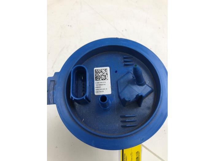 Gebruikte Tank element Pomp Cupra Leon (KLCB) 1.5 eTSI 16V Prijs € 40,95 Margeregeling aangeboden door Wessel Parts & Service B.V.