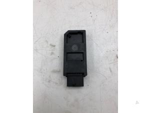 Gebruikte Keyless entry antenne Cupra Leon (KLCB) 1.5 eTSI 16V Prijs € 25,00 Margeregeling aangeboden door Wessel Parts & Service B.V.