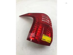 Gebruikte Achterlicht links Peugeot 5008 Prijs € 149,00 Margeregeling aangeboden door Wessel Parts & Service B.V.