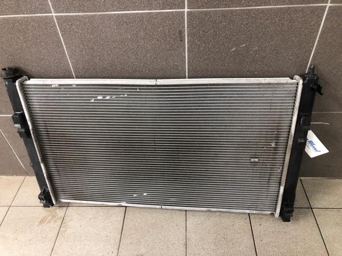 Gebruikte Radiateur Mitsubishi ASX 1.6 MIVEC 16V Prijs € 131,25 Margeregeling aangeboden door Wessel Parts & Service B.V.