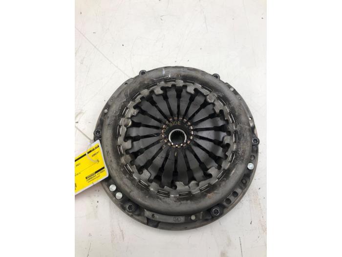 Gebruikte Vliegwiel Opel Corsa F (UB/UH/UP) 1.2 12V 75 Prijs € 131,25 Margeregeling aangeboden door Wessel Parts & Service B.V.