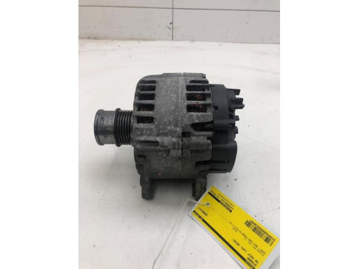 Gebruikte Dynamo Volkswagen Golf VII (AUA) 1.4 TSI 16V Prijs € 82,95 Margeregeling aangeboden door Wessel Parts & Service B.V.