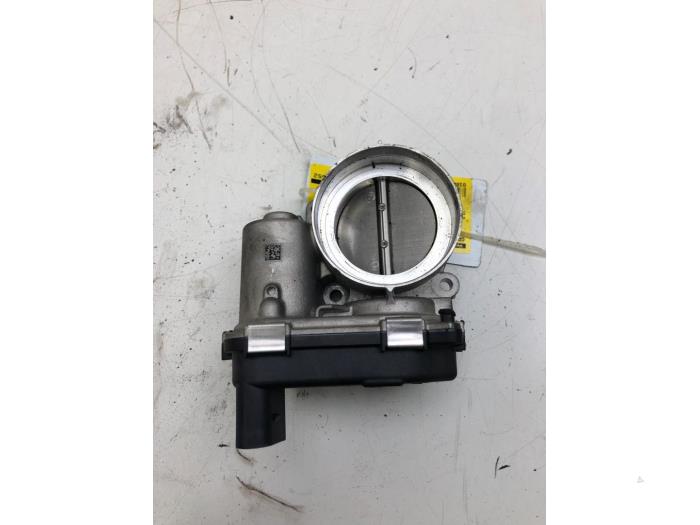 Gebruikte Gasklephuis Cupra Leon (KLCB) 1.5 eTSI 16V Prijs € 51,45 Margeregeling aangeboden door Wessel Parts & Service B.V.