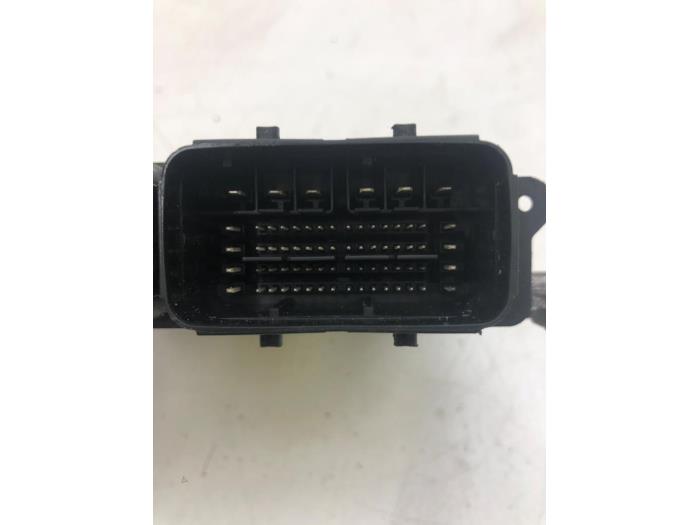 Computer Motormanagement van een Toyota ProAce 1.5 D-4D 120 16V 2020