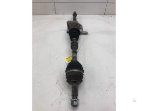 Gebruikte Aandrijfas rechts-voor Nissan Qashqai (J11) 1.2 DIG-T 16V Prijs € 149,00 Margeregeling aangeboden door Wessel Parts & Service B.V.