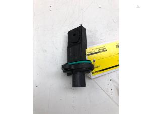 Gebruikte Luchtmassameter Opel Astra J (PC6/PD6/PE6/PF6) 1.4 Turbo 16V Prijs € 29,00 Margeregeling aangeboden door Wessel Parts & Service B.V.