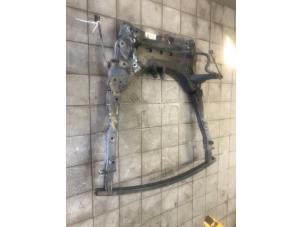 Gebruikte Subframe Nissan Qashqai (J11) 1.2 DIG-T 16V Prijs € 299,00 Margeregeling aangeboden door Wessel Parts & Service B.V.