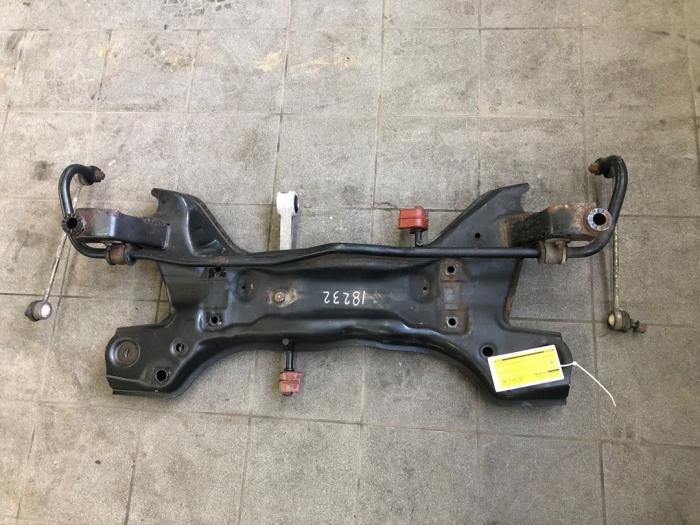 Gebruikte Subframe Seat Ibiza IV (6J5) 1.2 12V Prijs € 103,95 Margeregeling aangeboden door Wessel Parts & Service B.V.