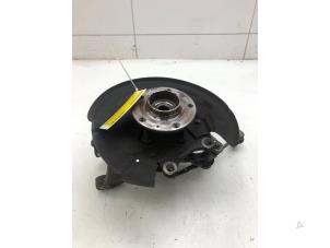 Gebruikte Asschenkel links-achter Opel Grandland (X) 1.6 Turbo 16V Hybrid4 Prijs € 125,00 Margeregeling aangeboden door Wessel Parts & Service B.V.