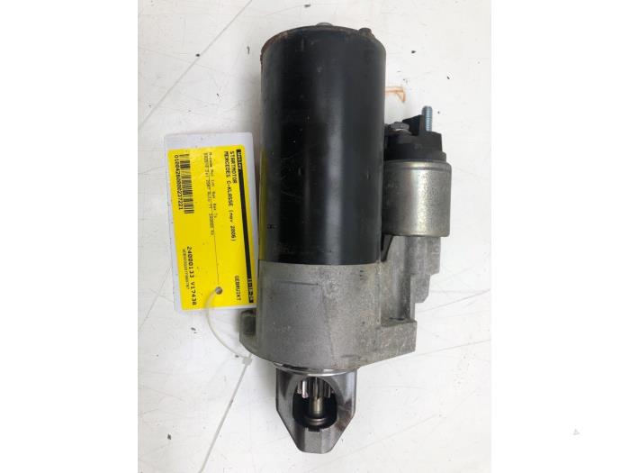 Gebruikte Startmotor Mercedes C (W203) 3.0 C-320 CDI V6 24V Prijs € 51,45 Margeregeling aangeboden door Wessel Parts & Service B.V.