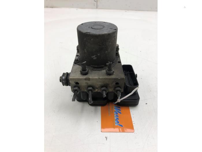 Gebruikte ABS Pomp Mercedes Sprinter 3,5t (906.63) 319 CDI,BlueTEC V6 24V Prijs € 261,45 Margeregeling aangeboden door Wessel Parts & Service B.V.
