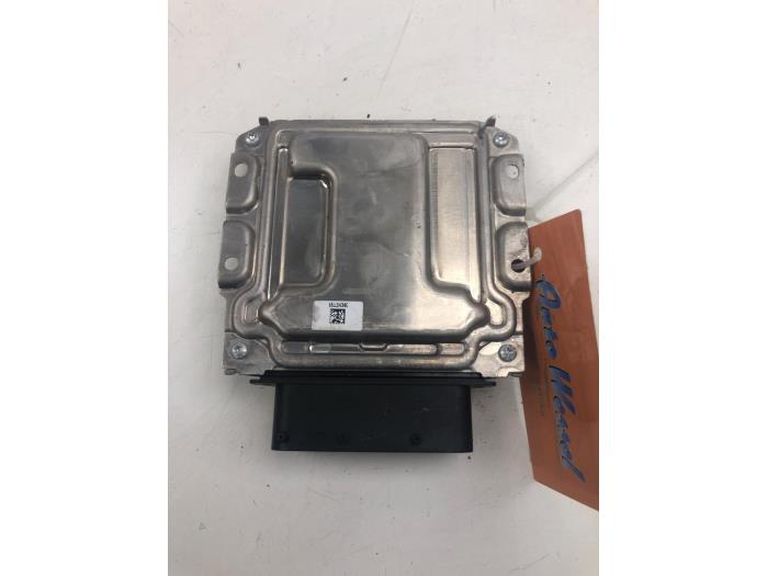 Gebruikte Computer Adblue Mercedes Sprinter 3,5t (906.63) 319 CDI,BlueTEC V6 24V Prijs € 131,25 Margeregeling aangeboden door Wessel Parts & Service B.V.