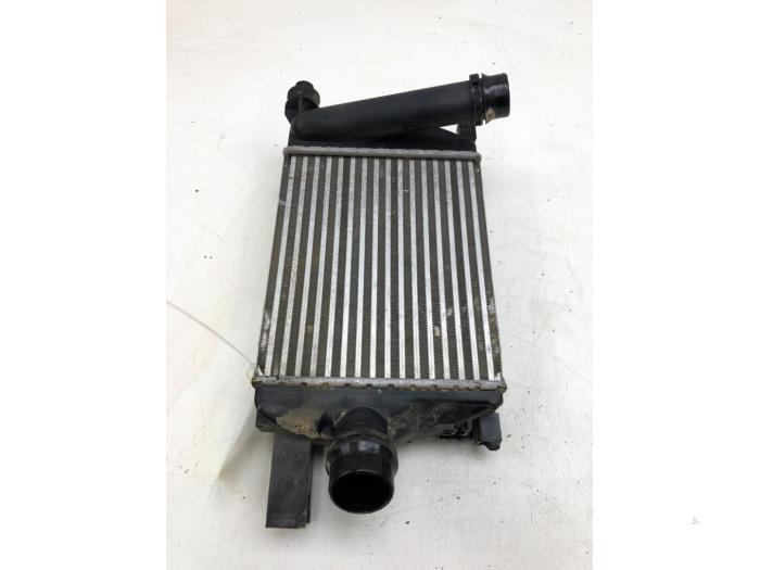 Gebruikte Intercooler Renault Captur I (2R) 1.3 TCE 150 16V Prijs € 103,95 Margeregeling aangeboden door Wessel Parts & Service B.V.
