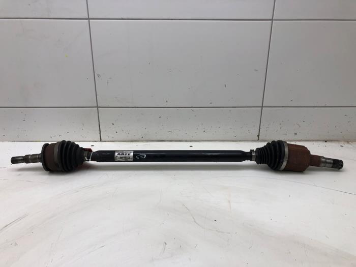 Gebruikte Steekas rechts-voor Opel Astra K Sports Tourer 1.6 CDTI 110 16V Prijs € 131,25 Margeregeling aangeboden door Wessel Parts & Service B.V.