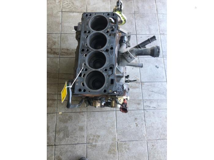 Gebruikte Draaiend Gedeelte motor Volkswagen Tiguan (AD1) 2.0 TDI 16V BlueMotion Techn.SCR 4Motion Prijs € 628,95 Margeregeling aangeboden door Wessel Parts & Service B.V.