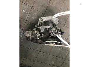 Gebruikte Versnellingsbak Opel Mokka/Mokka X 1.7 CDTI 16V 4x2 Prijs € 599,00 Margeregeling aangeboden door Wessel Parts & Service B.V.