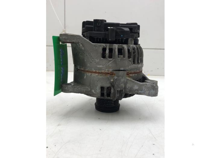 Gebruikte Dynamo Porsche Boxster (986) 2.7 24V Prijs € 156,45 Margeregeling aangeboden door Wessel Parts & Service B.V.