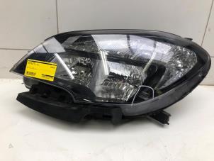 Gebruikte Koplamp links Opel Mokka/Mokka X 1.7 CDTI 16V 4x2 Prijs € 149,00 Margeregeling aangeboden door Wessel Parts & Service B.V.