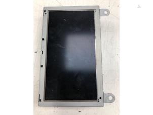 Gebruikte Display Interieur Opel Mokka/Mokka X 1.7 CDTI 16V 4x2 Prijs € 225,00 Margeregeling aangeboden door Wessel Parts & Service B.V.