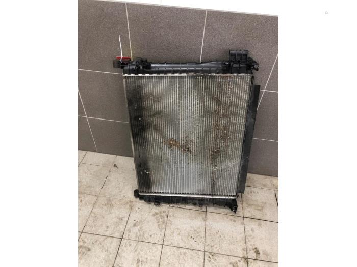Gebruikte Radiateur Opel Mokka/Mokka X 1.7 CDTI 16V 4x2 Prijs € 82,95 Margeregeling aangeboden door Wessel Parts & Service B.V.