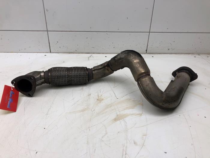 Gebruikte Uitlaat voorpijp Opel Mokka/Mokka X 1.7 CDTI 16V 4x2 Prijs € 61,95 Margeregeling aangeboden door Wessel Parts & Service B.V.