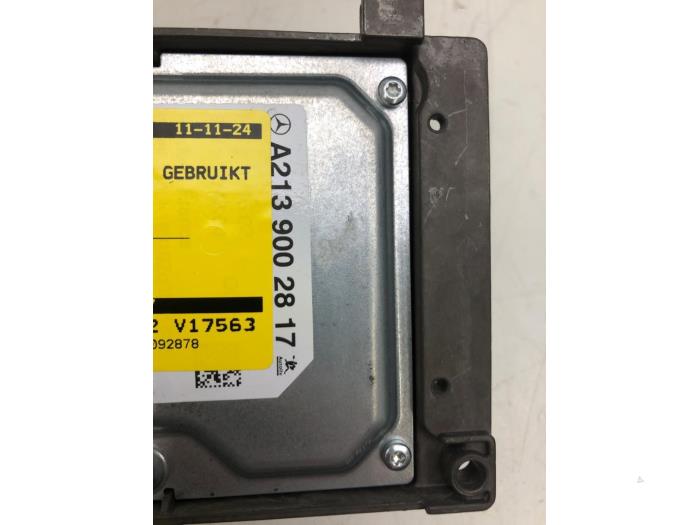 Gebruikte Computer Cruise Control Mercedes E (R238) E-300 2.0 Turbo 16V Prijs € 208,95 Margeregeling aangeboden door Wessel Parts & Service B.V.