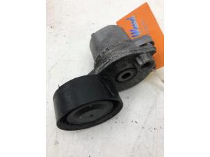 Gebruikte Spanrol Multiriem Mercedes E (R238) E-300 2.0 Turbo 16V Prijs € 49,00 Margeregeling aangeboden door Wessel Parts & Service B.V.