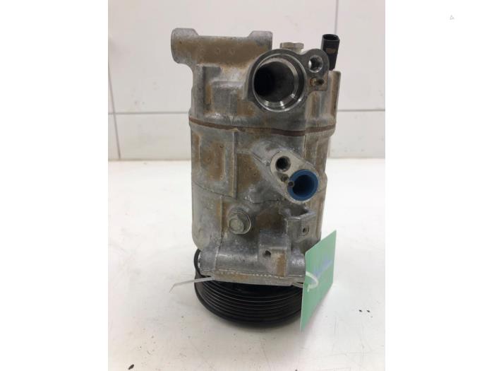 Gebruikte Aircopomp Volkswagen Polo VI (AW1) 2.0 GTI Prijs € 131,25 Margeregeling aangeboden door Wessel Parts & Service B.V.
