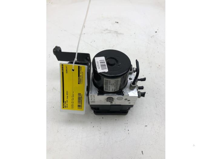 Gebruikte ABS Pomp Volvo V40 (MV) 1.5 T3 16V Geartronic Prijs € 72,45 Margeregeling aangeboden door Wessel Parts & Service B.V.