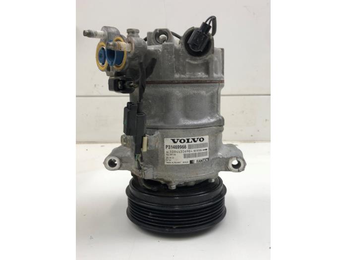 Gebruikte Pomp Airco Volvo V40 (MV) 1.5 T3 16V Geartronic Prijs € 131,25 Margeregeling aangeboden door Wessel Parts & Service B.V.